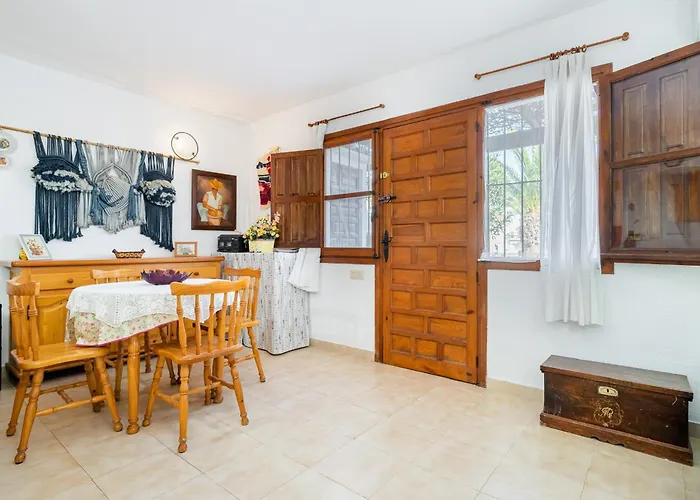 Apartment Jardin 98 Sunrise